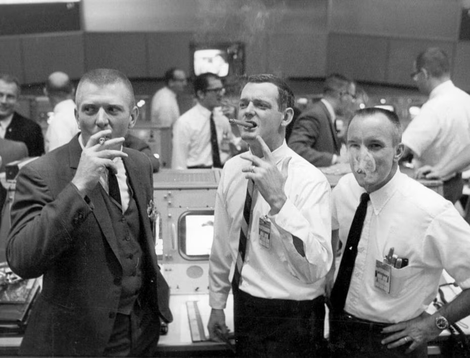 Flight directors celebrate Apollo 7